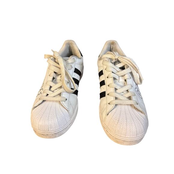 Adidas Superstar Girls Are Awesome Shoes sz 5.5 white black shoes 2020 wordmark - Picture 4 of 8